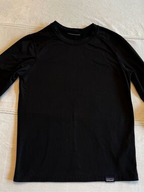 Patagonia Kids Black Long-Sleeve Capilene Base layer Shirt